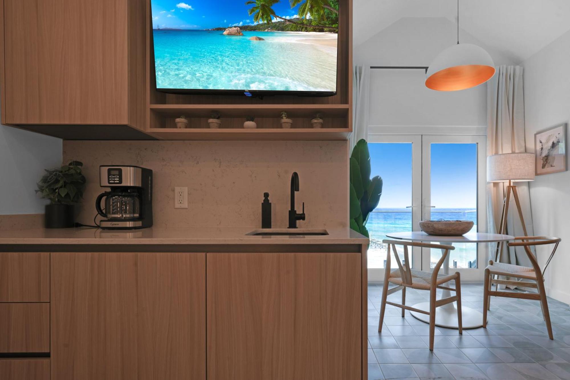 Cobalt Coast Resort West Bay Εξωτερικό φωτογραφία