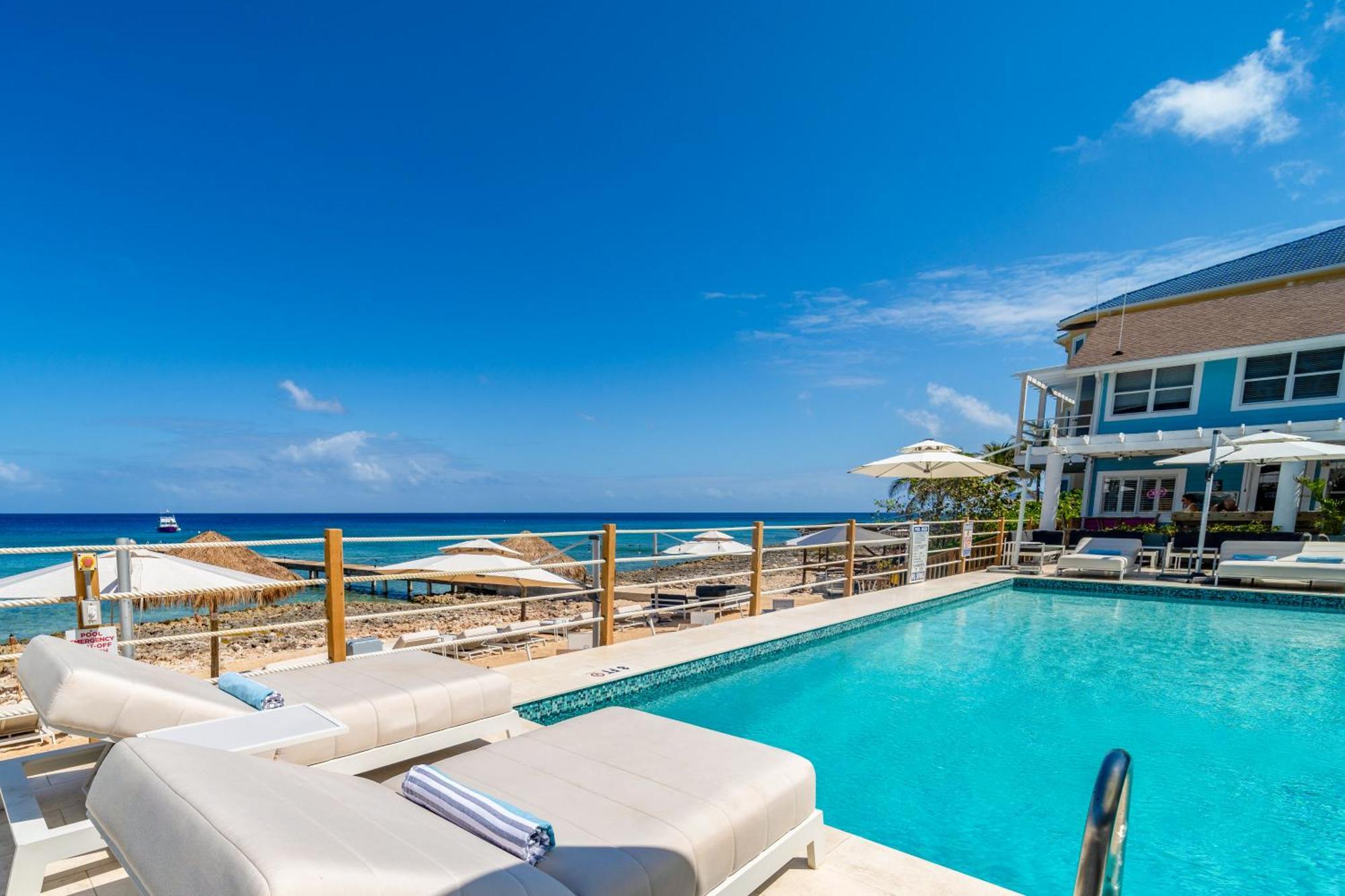Cobalt Coast Resort West Bay Εξωτερικό φωτογραφία