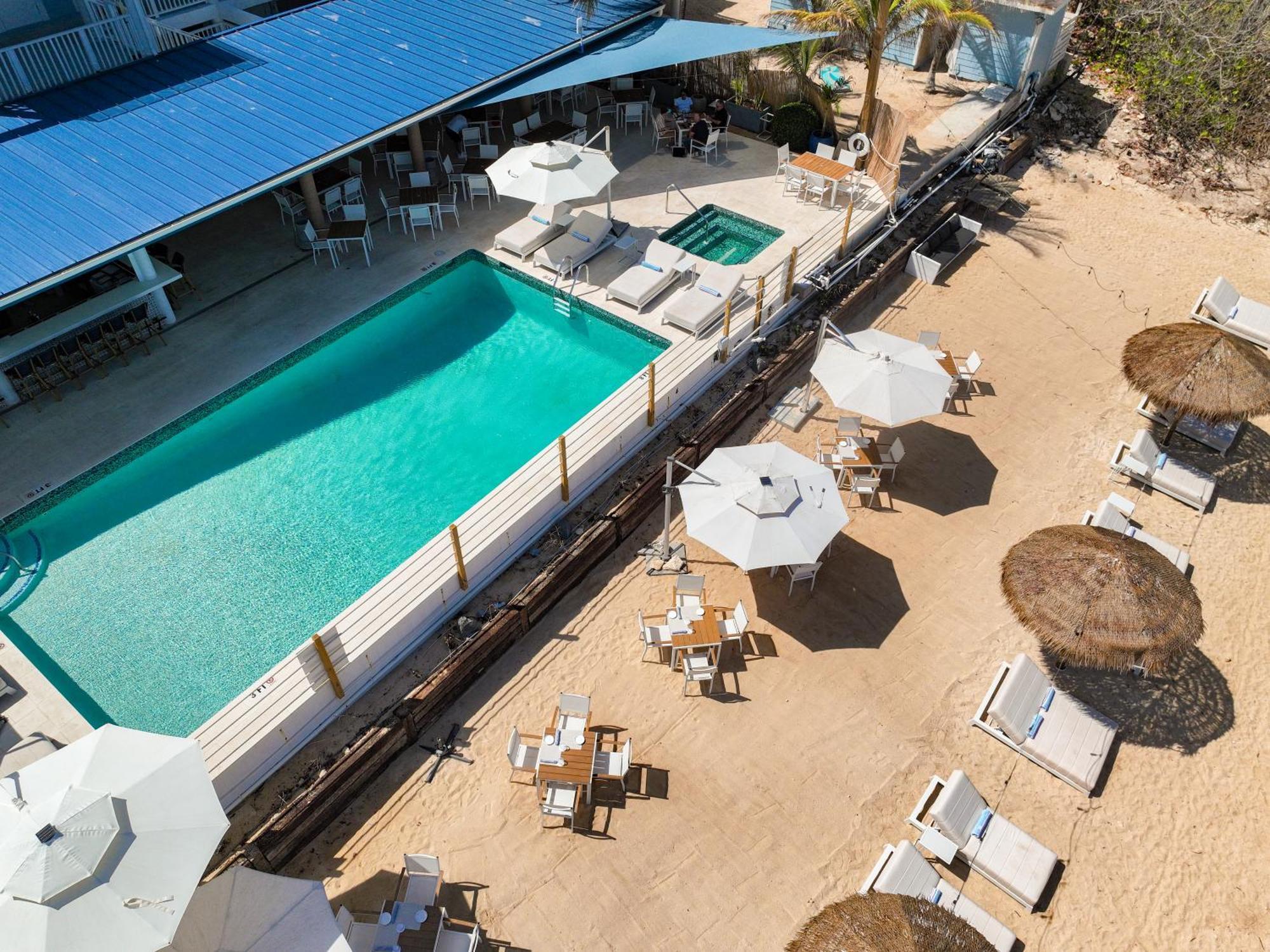 Cobalt Coast Resort West Bay Εξωτερικό φωτογραφία
