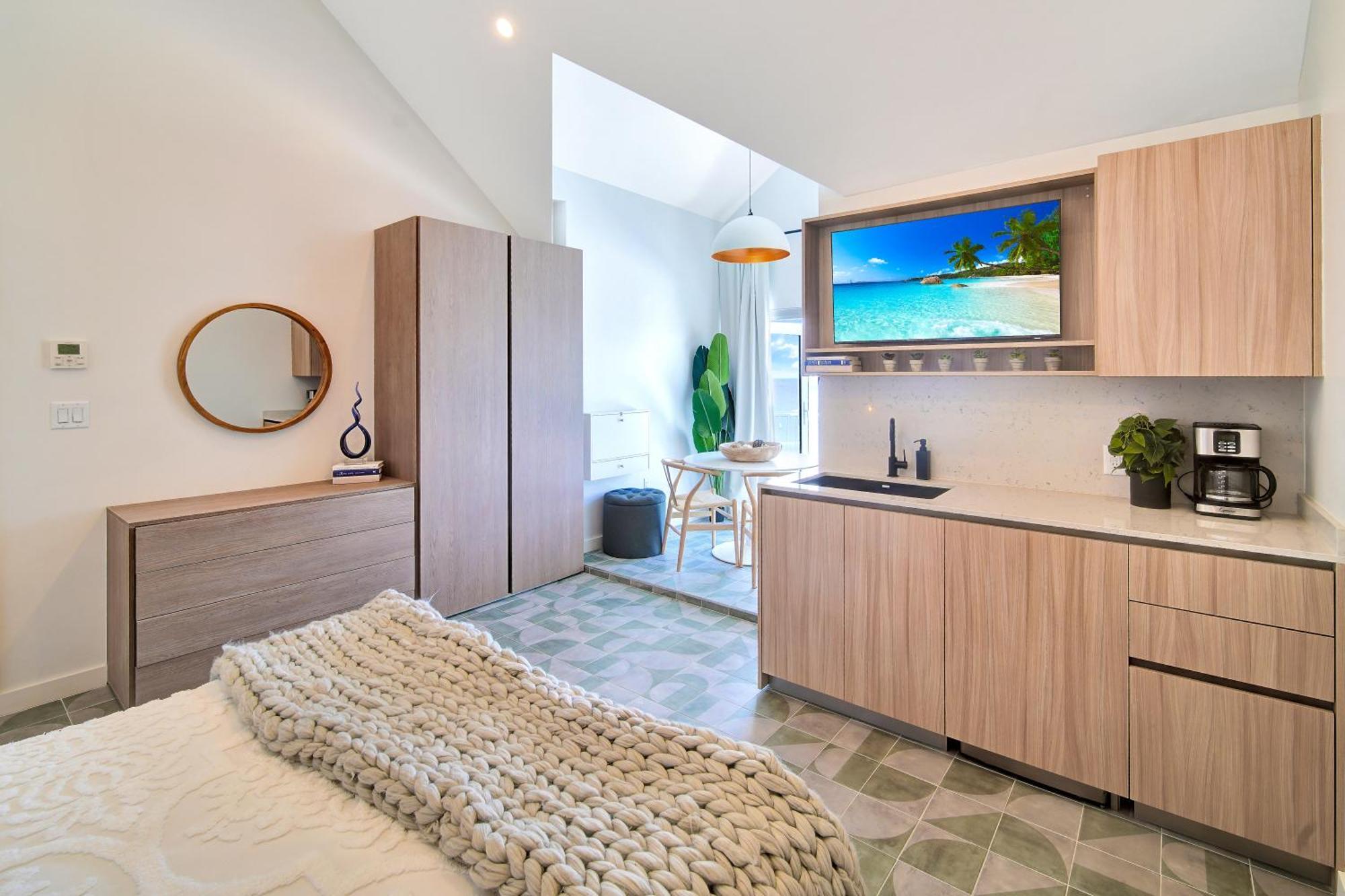 Cobalt Coast Resort West Bay Εξωτερικό φωτογραφία