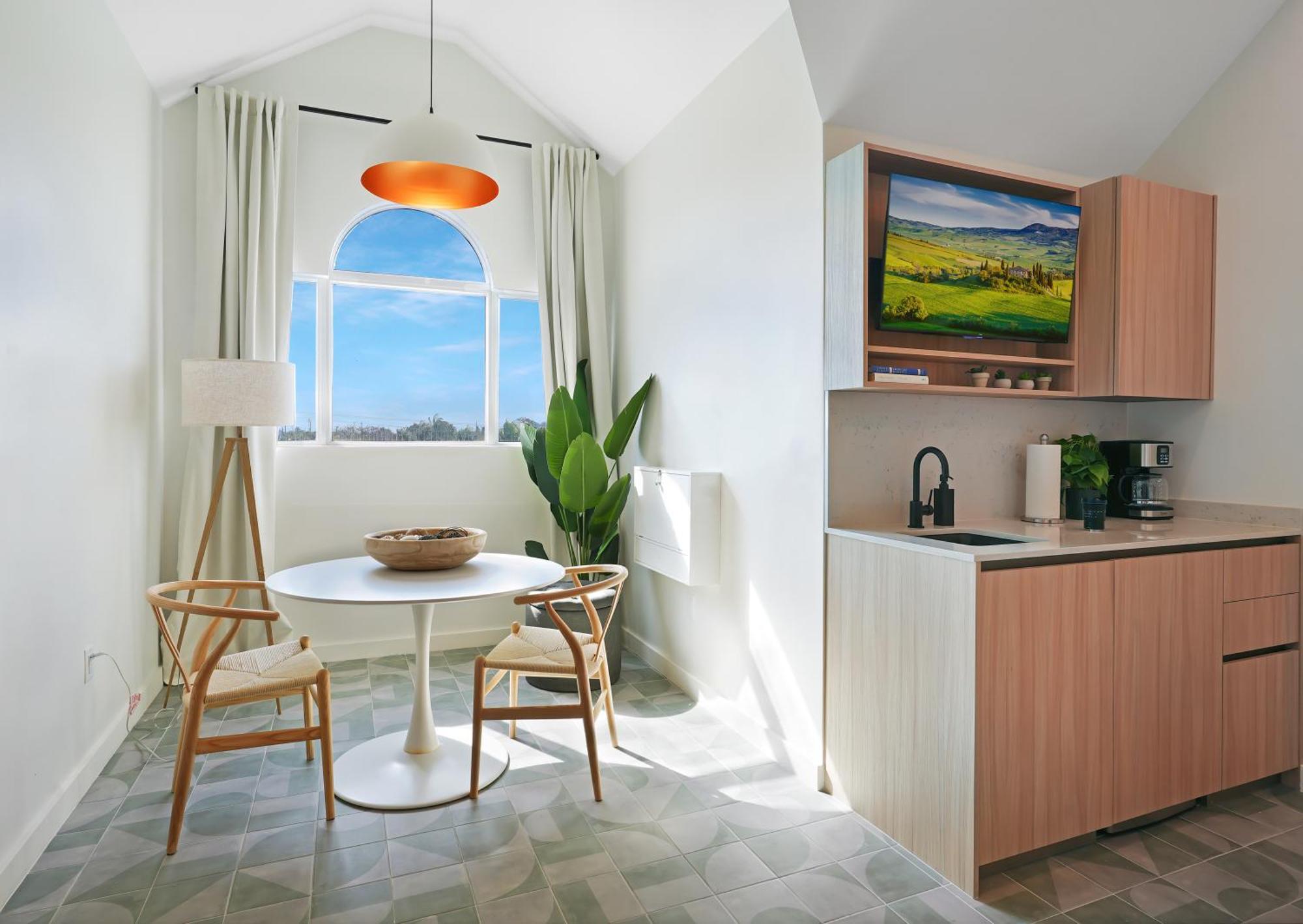 Cobalt Coast Resort West Bay Εξωτερικό φωτογραφία